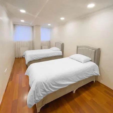 Ground Floor In A Quiet Area 17 *